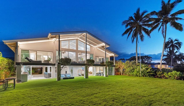 Modern Beachfront Luxury Property 4 Bed 4 Bath On Oahu’s North Shore