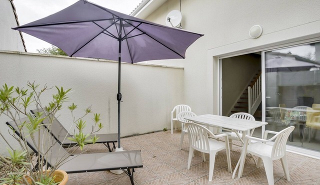 Modern Beachside House for 4-6, Close to Ocean & Town, Biscarrosse