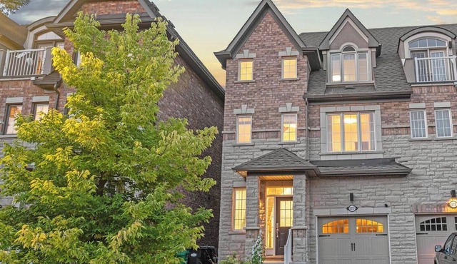 Modern Beautiful Home w/Private Patio and Balcony