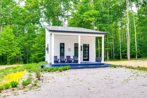 Modern Bellaire Cabin Less Than 5 Mi to Lake and Slopes!