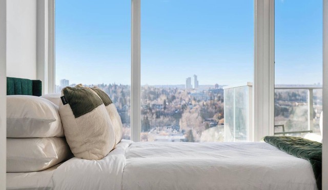 Modern Beltline Studio Balcony Views – Near 17th