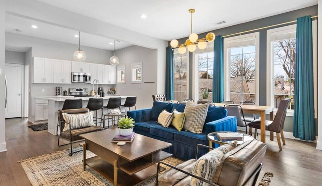 Modern Bliss w/Garage by 12 South, Restaurants & 2 miles Broadway