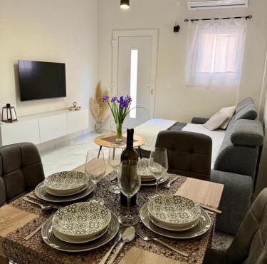 Modern Brand-New Apartment