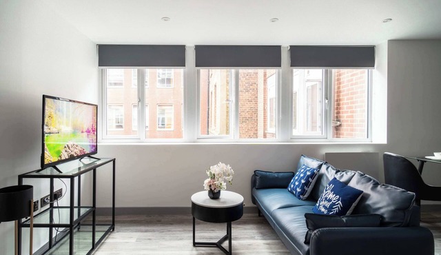 Modern & Bright 1 Bed Apartment in Preston Centre