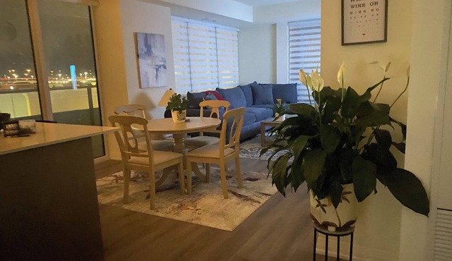 🛏️ Modern 📸 Bright, Private Room with Ensuite – 2 Min Walk to Vaughan Mills!