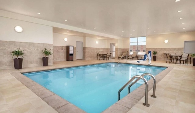 Modern Brooklyn Park Stay with Pool & Complimentary Breakfast l 2 Rooms