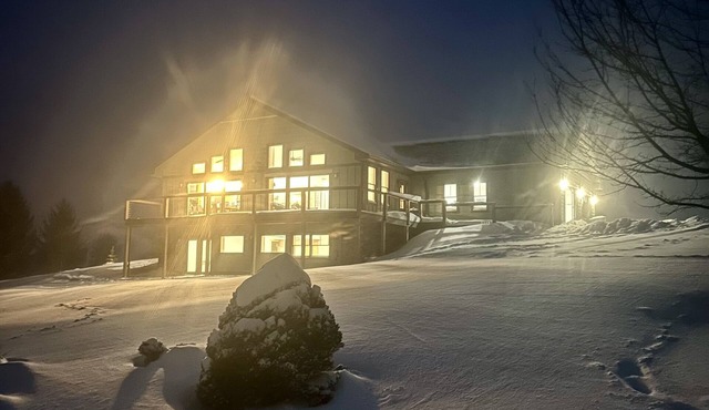 Modern Cabin Facing Canaan Valley Ski Slopes