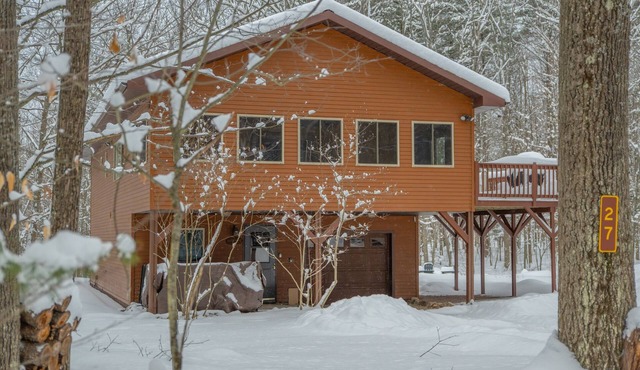 Modern Cabin | Hot Tub & Fire Pit Near Whiteface