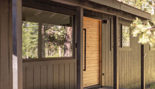 Modern Cabin South Lake Tahoe Near Casinos