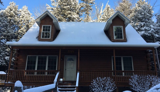 Modern cabin w/all Amenities in Windham -> 5 minutes to Skiing