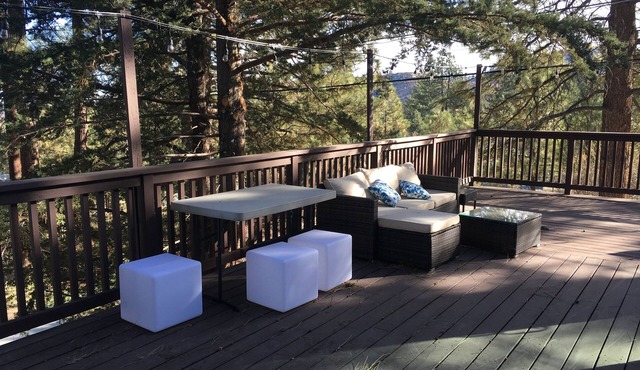 Modern Cabin w/Pool Table