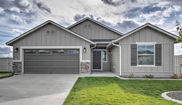 Modern Caldwell House w/Yard & Furnished Patio!