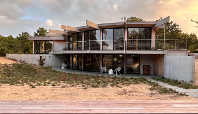 Modern Cape Cod Oasis