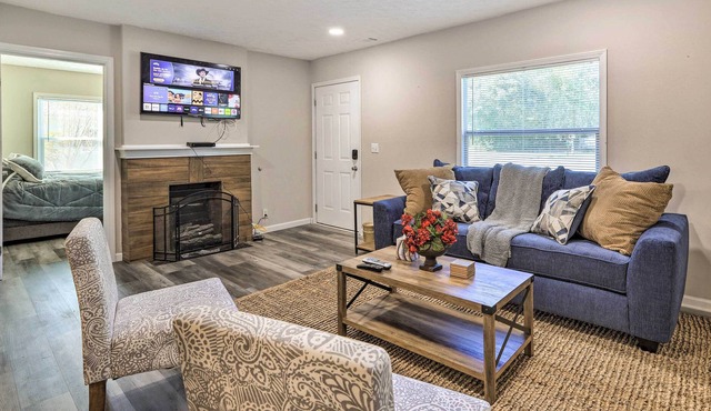 Modern Carrollton Home w/ Deck - Pets Welcome