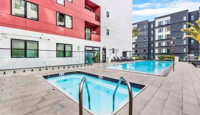 Modern Central LA Condo 2BR, 2BA New Listing
