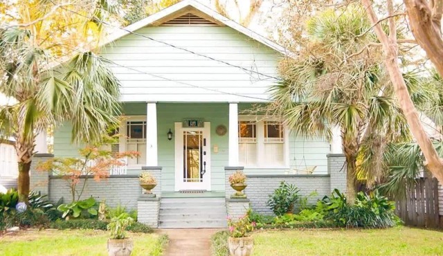 Modern & Centrally Located! Stay at Calypso Dreams