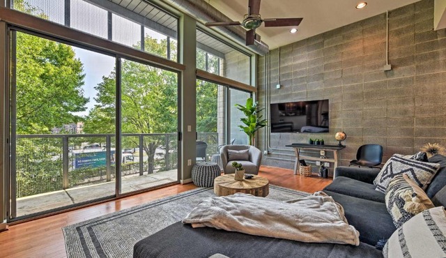 Modern Charlotte Condo 2 Miles to Downtown!