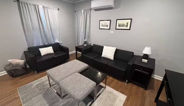 Modern charming 2-bedroom 1-bath house in Tulsa close to TU, EXPO, Downtown