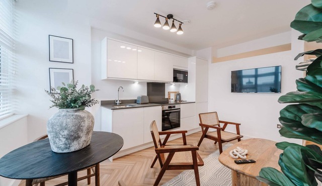 Modern Chester Flat in City Centre