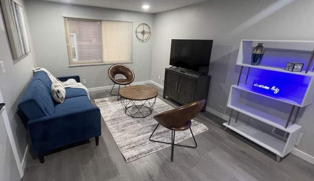 Modern Chic in Old Town East