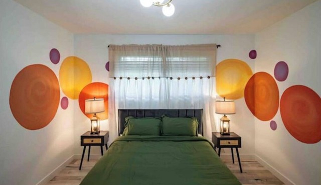 Modern Chic Living 4BRs Home - Prime Location
