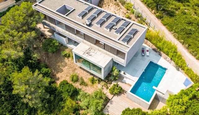Modern Chill by Interhome