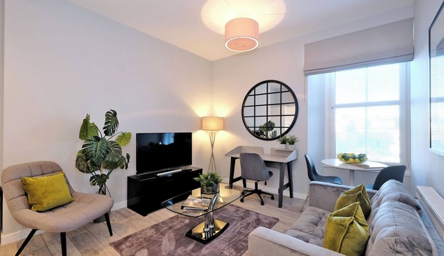 Modern City Centre Apartment in Aberdeen