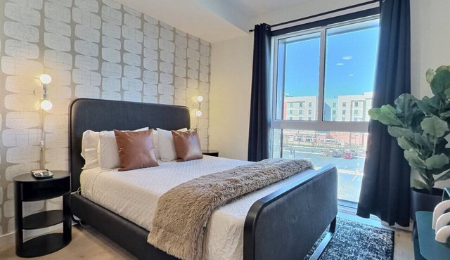 Modern City Retreat, Walk to UAB and Attractions
