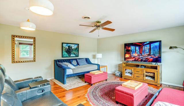 Modern Clarence Home on Main Street!