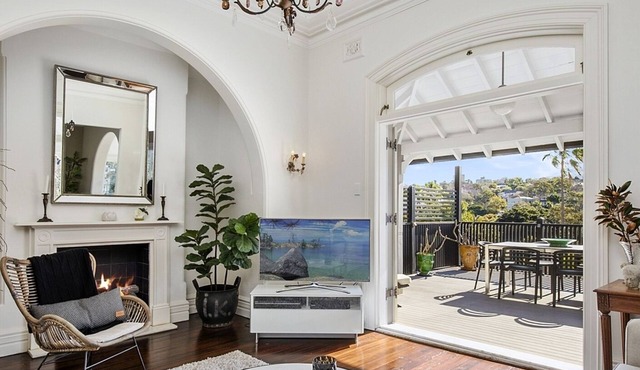 Modern Classic at Mosman Bay - 5 Mins To Ferry