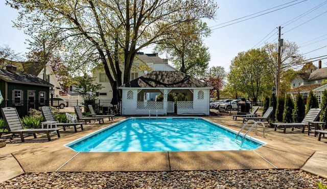 Modern Coast Retreat - pool & walk to the beach