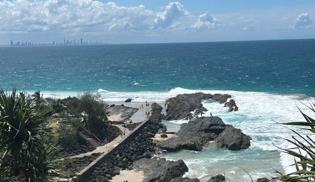 Modern comfy tiny home in prime location neat beaches and waterfalls