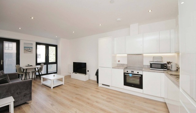 Modern Comfort 1 Bed Apartment Broadoaks, Solihull