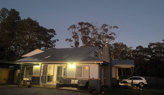 Modern, comfort and serenity in Fitzroy Falls