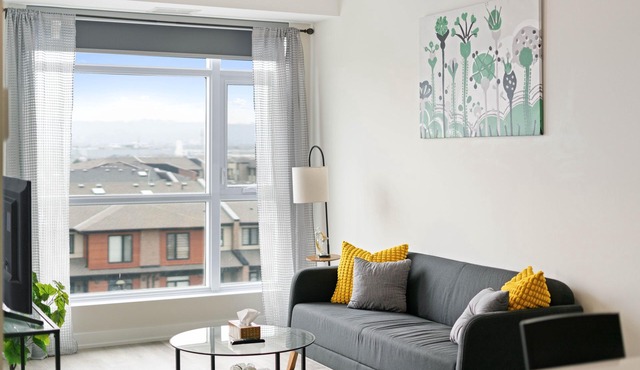 Modern Comfort Condo ~ Stoney Creek ~ Hamilton