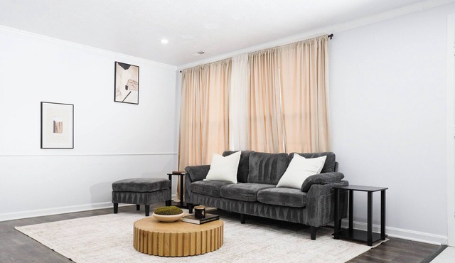 Modern Comfort Cozy Living & Calm, Stylish Design - Entire Home 12 Min to BWI