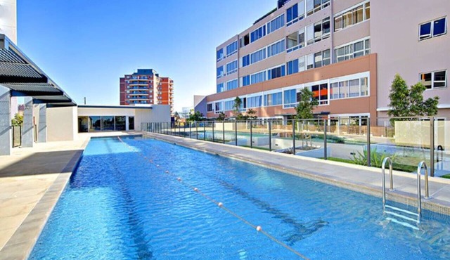 Modern Comfort|Hurstville 3BR Wifi/Train/Business