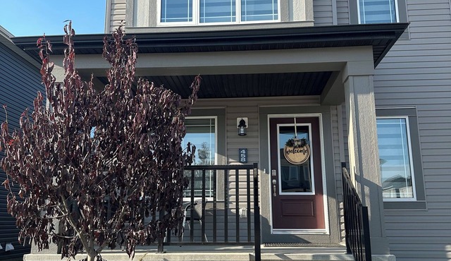 ✨ Modern Comfort in a Newly Built 3-Bedroom Townhome ✨