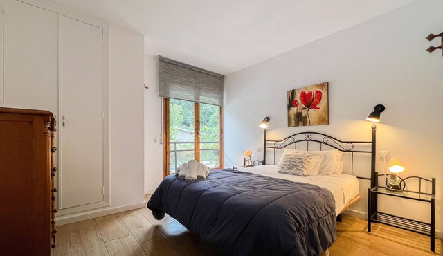 Modern Comfort in Escaldes-Engordany, 3 Bedrooms, Parking