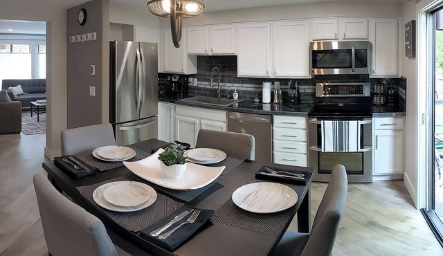 Modern Comfort in Prime Location: Stylishly Remodeled Condo Steps from Downtown
