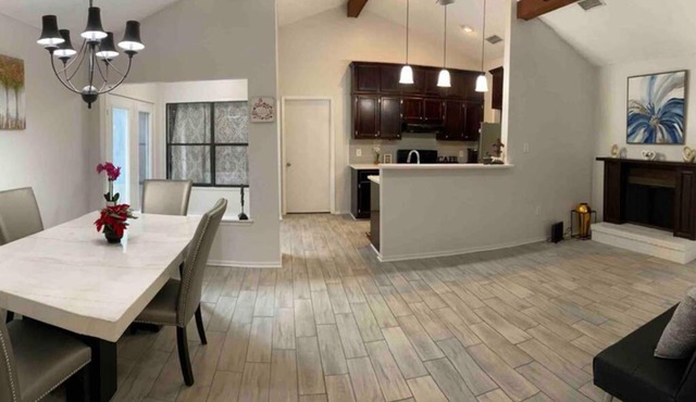 Modern Comfort in the Heart of Baton Rouge, Mall of Louisiana