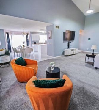 Modern Comfort Loves Park - Stylish 3BR Getaway