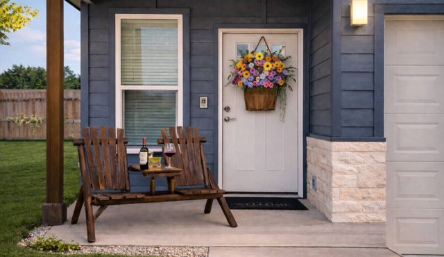 Modern Comfort Meets Convenience at Temple Twin Retreat