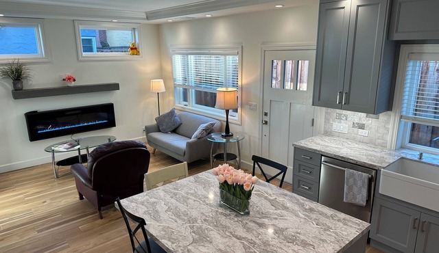 Modern Comfort Meets Cottage Charm in Burlingame Minutes from Dining & Downtown