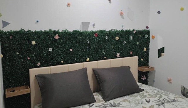 Modern, comfortable accommodation - Fitted kitchen & washing machine