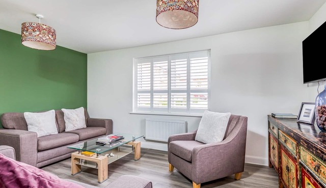 Modern Comfortable Home - Pass The Keys