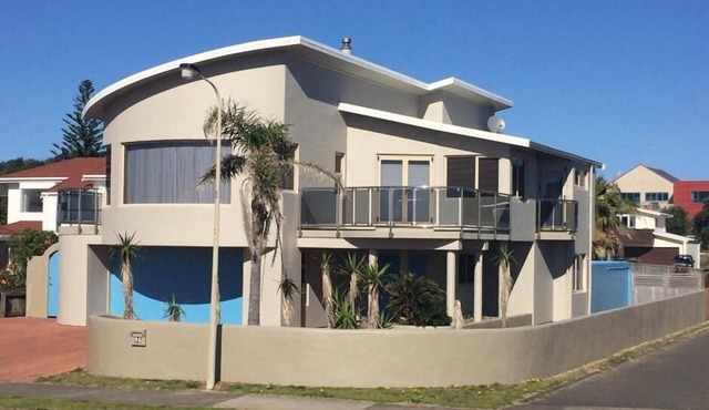 Modern, comfortable, house. Right on the Beach.