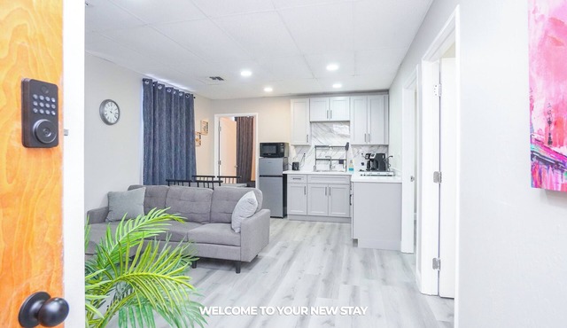 Modern & Comfortable Suite Near Downtown Concord