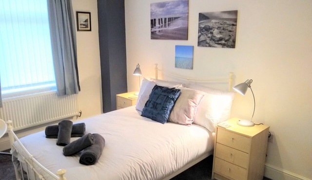 Modern Comfy 2-bedroom Flat in St Helens