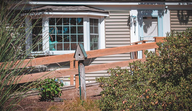 Modern & Comfy Family Oasis ~ Games, Backyard, BBQ